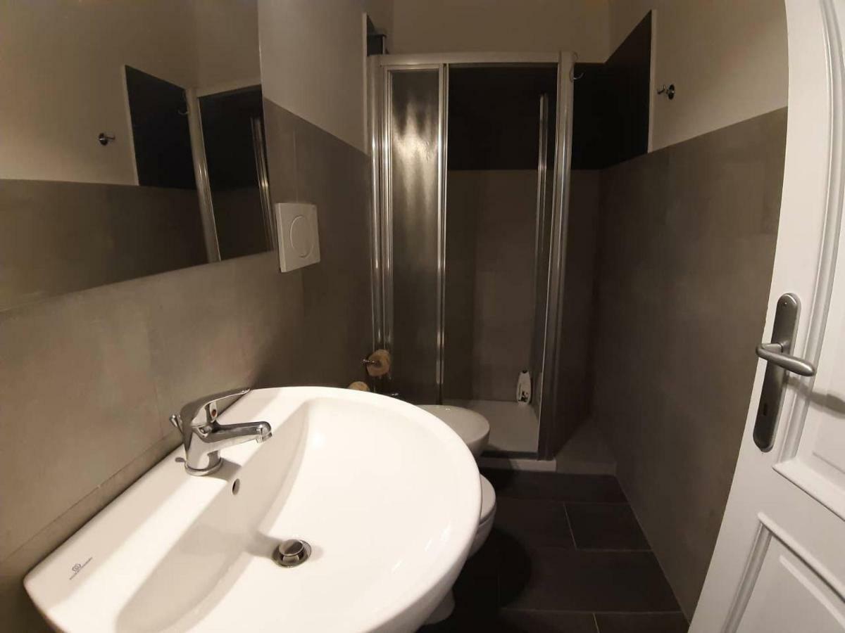 Hs4U Duomo View Art & Design Apartment Close To Central Train Station Florença Exterior foto