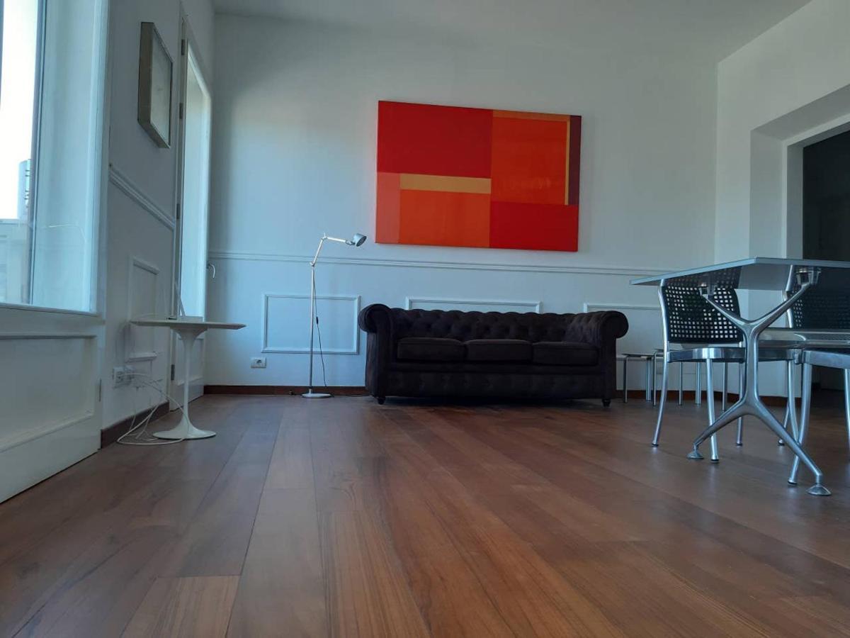 Hs4U Duomo View Art & Design Apartment Close To Central Train Station Florença Exterior foto